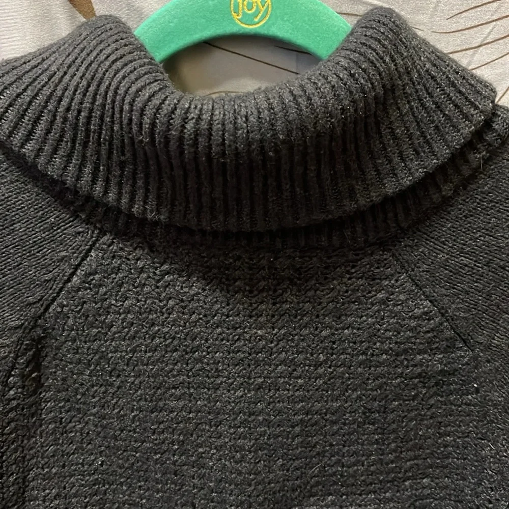 Sweater - Picture 3 of 3